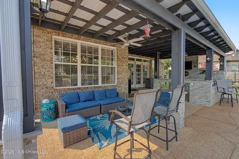 Exterior - 3169 Bridge Moore Dr, Nesbit, MS 38651 photo 5 of 10