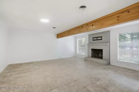 Living - 119 Pimlico Pl, Jackson, MS 39211 photo 2 of 9