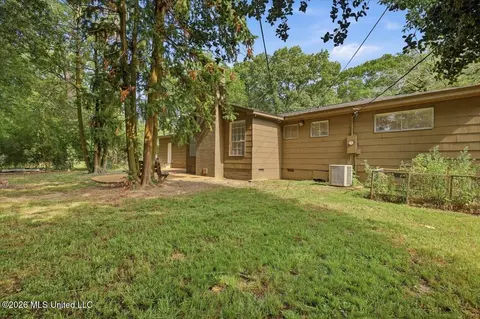 Exterior - 119 Pimlico Pl, Jackson, MS 39211 photo 9 of 10