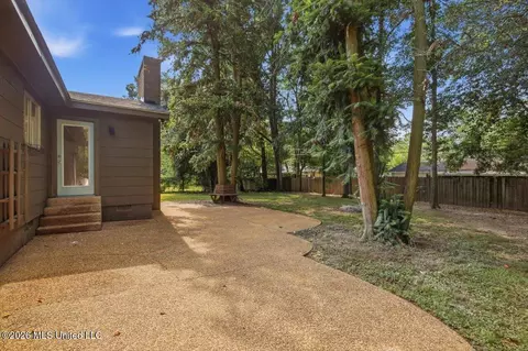 Exterior - 119 Pimlico Pl, Jackson, MS 39211 photo 6 of 10