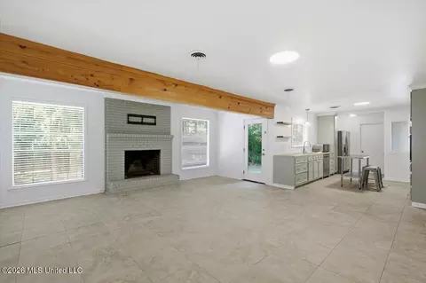 Living - 119 Pimlico Pl, Jackson, MS 39211 photo 1 of 9
