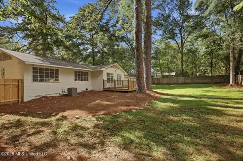 Exterior - 4330 Manhassett Dr, Jackson, MS 39211 photo 8 of 8
