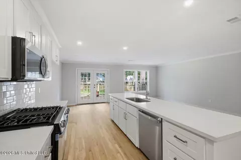 Other - 4330 Manhassett Dr, Jackson, MS 39211 photo 5 of 7