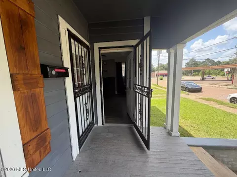 Exterior - 807 Evergreen Ave, Jackson, MS 39204 photo 1 of 2