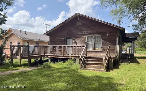 Exterior - 807 Evergreen Ave, Jackson, MS 39204 photo 2 of 2