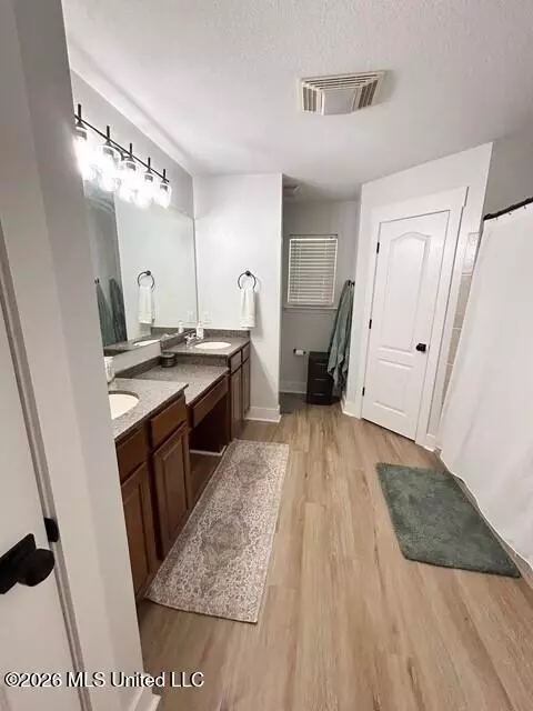 Bath - 9534 Lono Pl, Diamondhead, MS 39525 photo 1 of 2