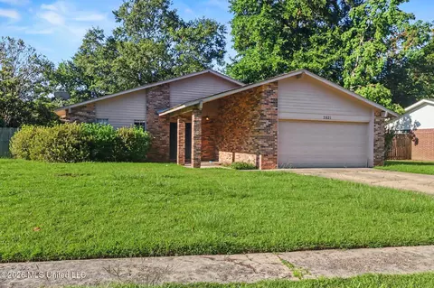 2821 Lawnwood Dr, Ocean Springs, MS 39564