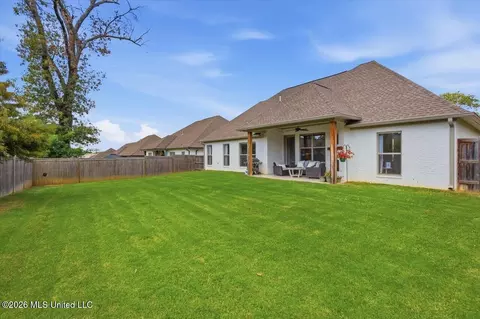 Exterior - 105 Shore View Dr, Madison, MS 39110 photo 6 of 7