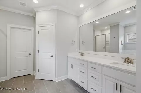 Entry Way - 105 Shore View Dr, Madison, MS 39110 photo 5 of 7
