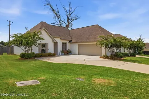 Exterior - 105 Shore View Dr, Madison, MS 39110 photo 3 of 7