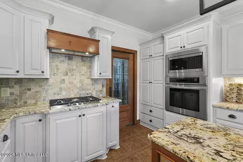 Kitchen - 130 Pine Lake Cv, Flora, MS 39071 photo 3 of 3
