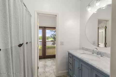 Bath - 130 Pine Lake Cv, Flora, MS 39071 photo 5 of 6