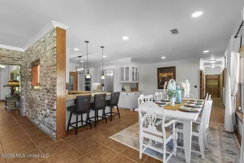 Dining - 130 Pine Lake Cv, Flora, MS 39071 photo 1 of 1