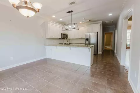 Entry Way - 120 Susan Ln, Brandon, MS 39042 photo 1 of 1