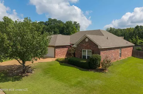 Exterior - 120 Susan Ln, Brandon, MS 39042 photo 3 of 6