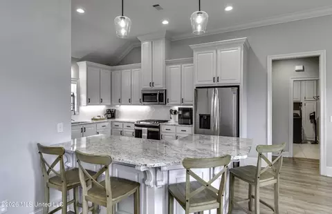 Kitchen - 129 Camden Pointe Pointe, Madison, MS 39110 photo 1 of 9