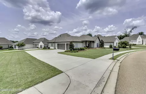 Exterior - 129 Camden Pointe Pointe, Madison, MS 39110 photo 7 of 18
