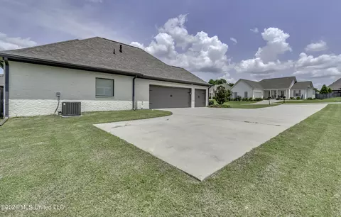 Exterior - 129 Camden Pointe Pointe, Madison, MS 39110 photo 8 of 18