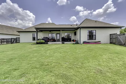 Exterior - 129 Camden Pointe Pointe, Madison, MS 39110 photo 12 of 18