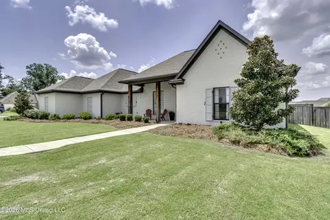 Exterior - 129 Camden Pointe Pointe, Madison, MS 39110 photo 3 of 18