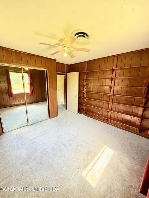 Bedroom - 1584 Vance Rd, Grenada, MS 38901 photo 6 of 6