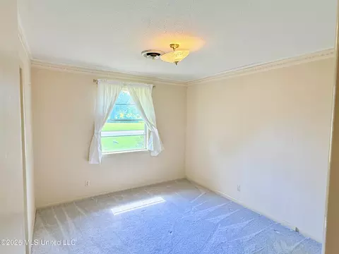 Bedroom - 1584 Vance Rd, Grenada, MS 38901 photo 1 of 6