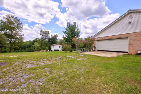 Exterior - 13163 Us-98, Lucedale, MS 39452 photo 8 of 15