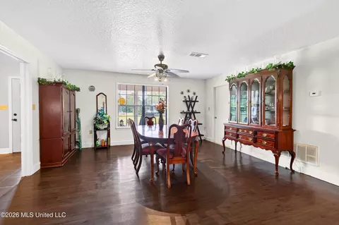 Dining - 13163 Us-98, Lucedale, MS 39452 photo 1 of 3