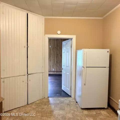 Kitchen - 406 S Washington St, Brookhaven, MS 39601 photo 4 of 4