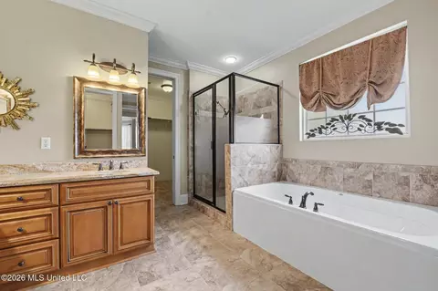 Bath - 18417 Sky Ln, Saucier, MS 39574 photo 3 of 7