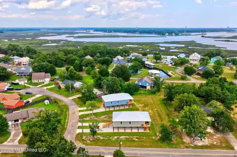 View/Area - 10113 Bald Eagle Dr, Biloxi, MS 39532 photo 3 of 6