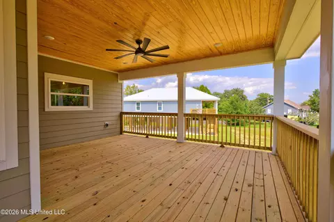 Exterior - 10113 Bald Eagle Dr, Biloxi, MS 39532 photo 9 of 9
