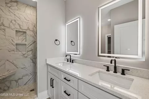 Bath - 10113 Bald Eagle Dr, Biloxi, MS 39532 photo 1 of 4
