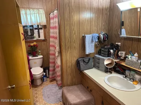 Bath - 145 S Beech St, Bude, MS 39630 photo 2 of 2