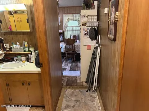Entry Way - 145 S Beech St, Bude, MS 39630 photo 2 of 2