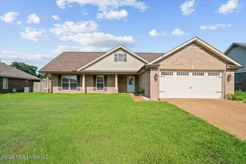 7744 Woodridge Dr, Southaven, MS 38672