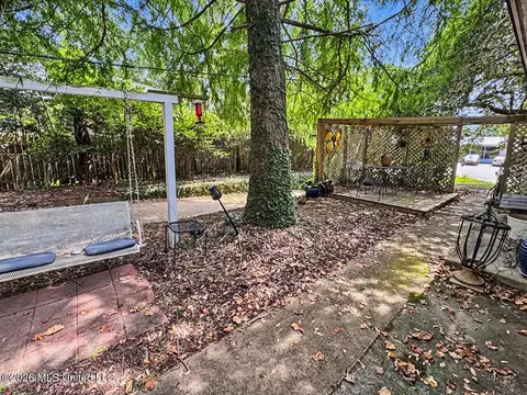 Exterior - 155 Homochitto St, Natchez, MS 39120 photo 4 of 4