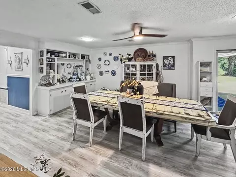 Dining - 155 Homochitto St, Natchez, MS 39120 photo 1 of 2