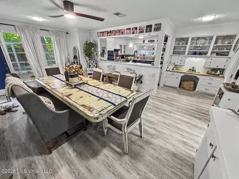 Dining - 155 Homochitto St, Natchez, MS 39120 photo 2 of 2