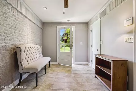 Entry Way - 2304 Hwy 72, Lamar, MS 38642 photo 3 of 4
