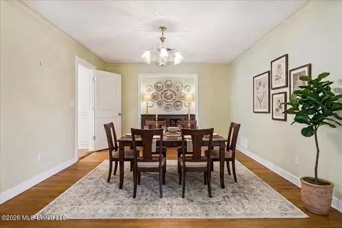 Dining - 2304 Hwy 72, Lamar, MS 38642 photo 2 of 2