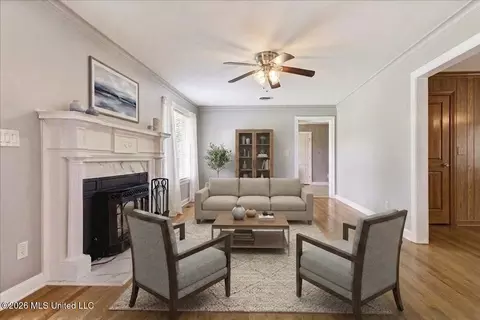 Living - 2304 Hwy 72, Lamar, MS 38642 photo 1 of 6