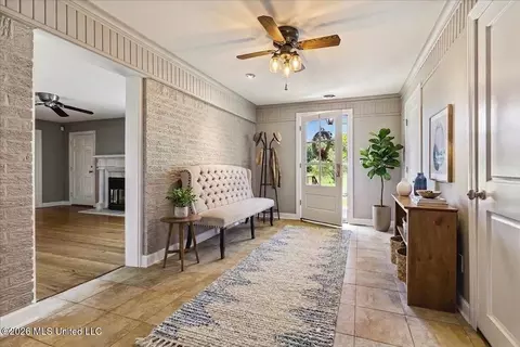 Entry Way - 2304 Hwy 72, Lamar, MS 38642 photo 1 of 4