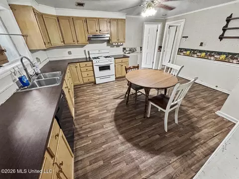 Kitchen - 579 Liberty Rd, Natchez, MS 39120 photo 2 of 2