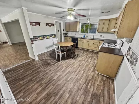 Kitchen - 579 Liberty Rd, Natchez, MS 39120 photo 1 of 2