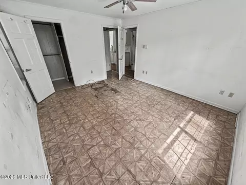 Bedroom - 579 Liberty Rd, Natchez, MS 39120 photo 2 of 6