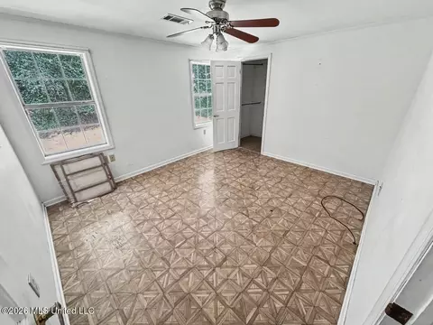 Bedroom - 579 Liberty Rd, Natchez, MS 39120 photo 3 of 6
