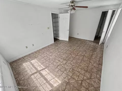 Bedroom - 579 Liberty Rd, Natchez, MS 39120 photo 5 of 6