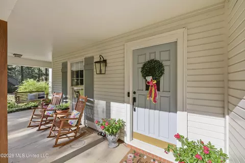 Exterior - 403 Warwick Rd, Clinton, MS 39056 photo 5 of 18