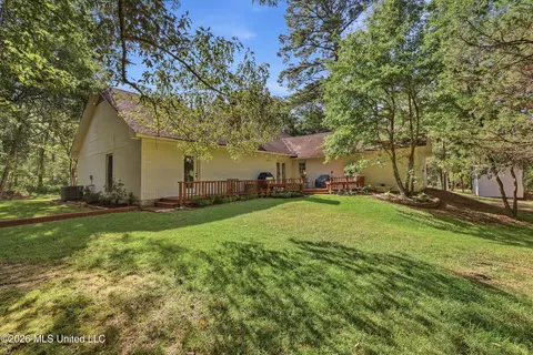 Exterior - 403 Warwick Rd, Clinton, MS 39056 photo 14 of 18